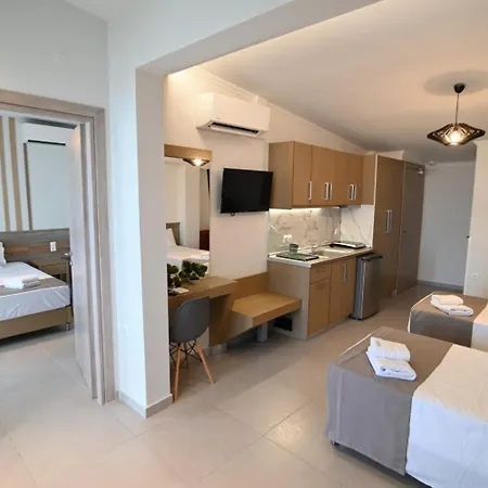 Skyline Fine Living Апартхотел 3*