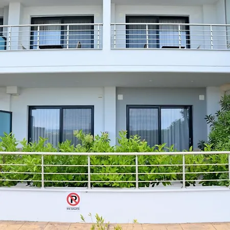 Skyline Fine Living Неи Порои