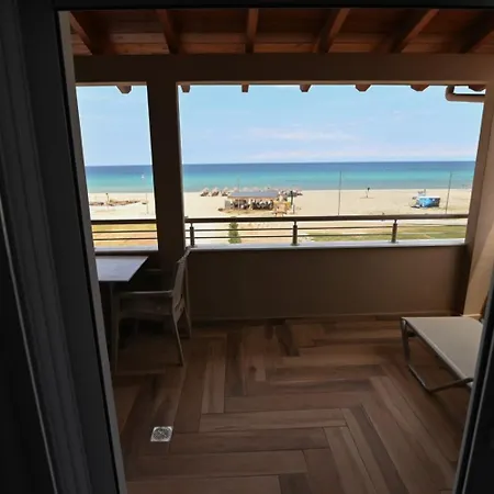 Апартхотел Skyline Fine Living 3*