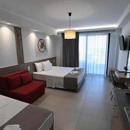 Skyline Fine Living 3*