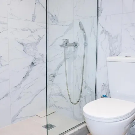 Skyline Fine Living 3* Неи Порои