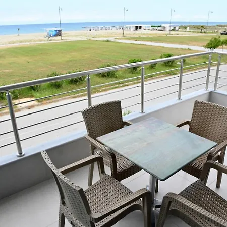 Skyline Fine Living Апартхотел