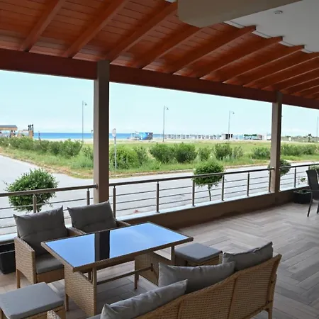 Skyline Fine Living 4*