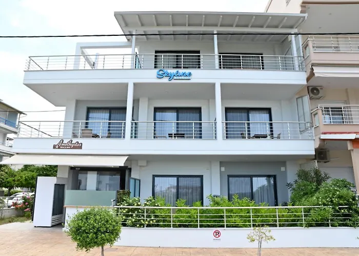 Skyline Fine Living 3*
