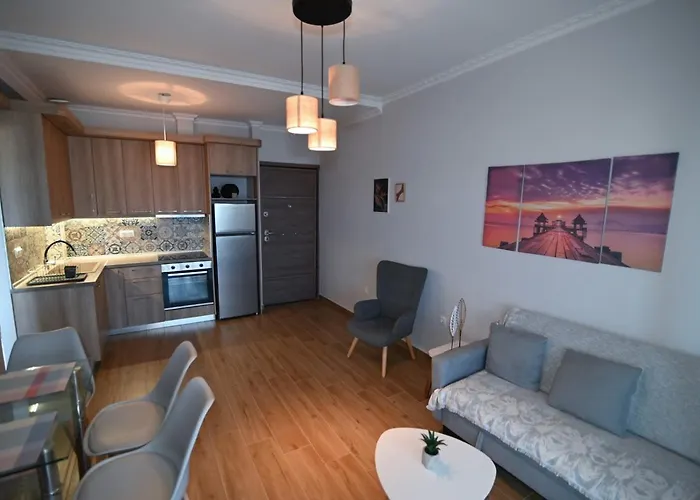 Skyline Fine Living Aparthotel 3*