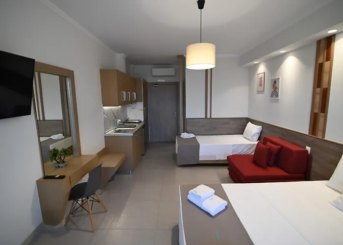 Skyline Fine Living 3*