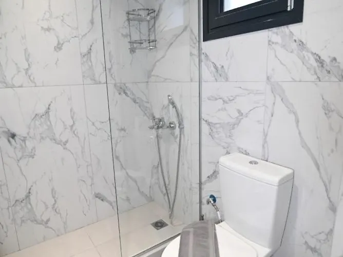 Skyline Fine Living 3*