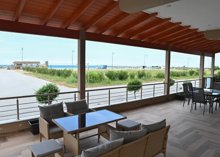 Skyline Fine Living 3*